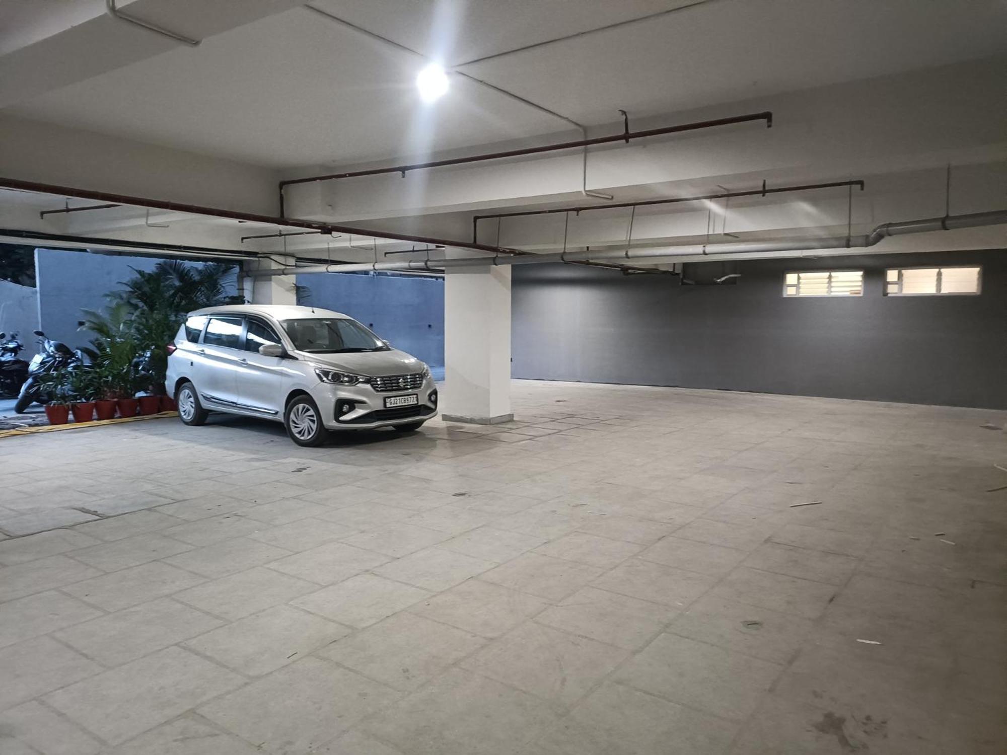 Pam Premium Hotel Vadodara Dış mekan fotoğraf