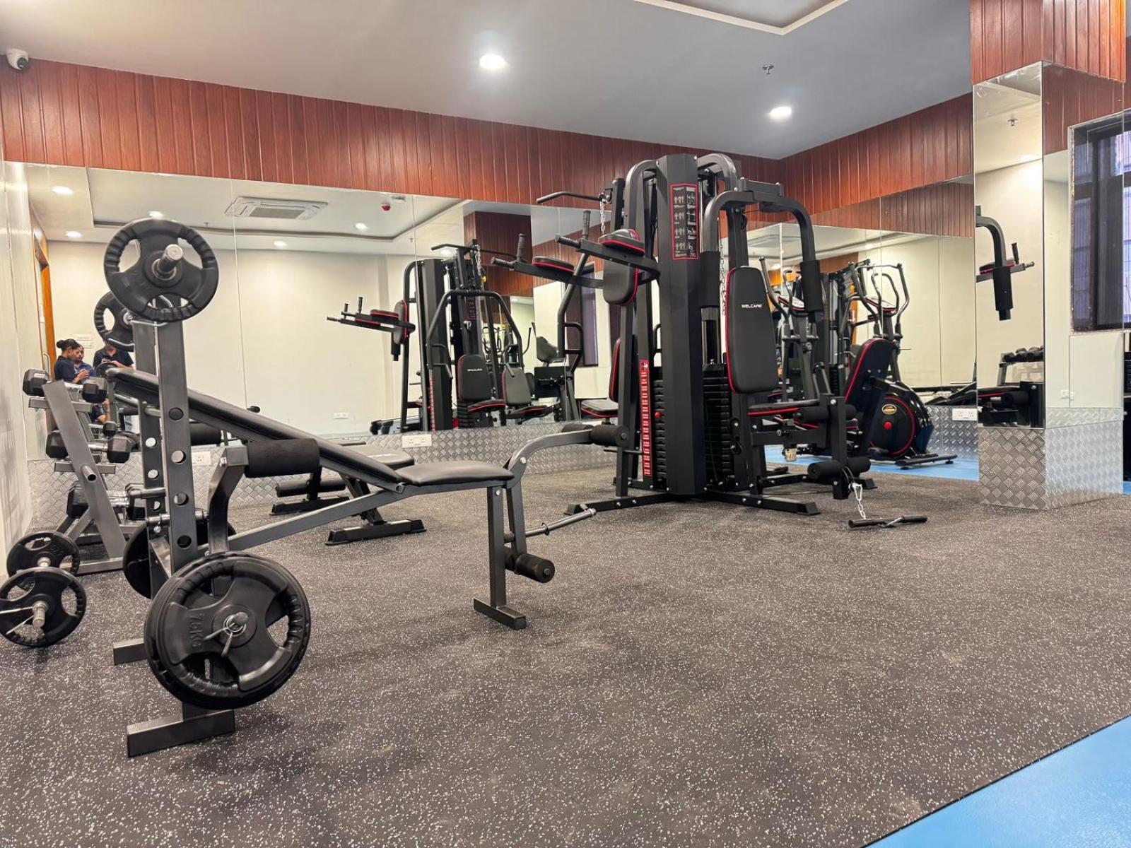 Pam Premium Hotel Vadodara Dış mekan fotoğraf